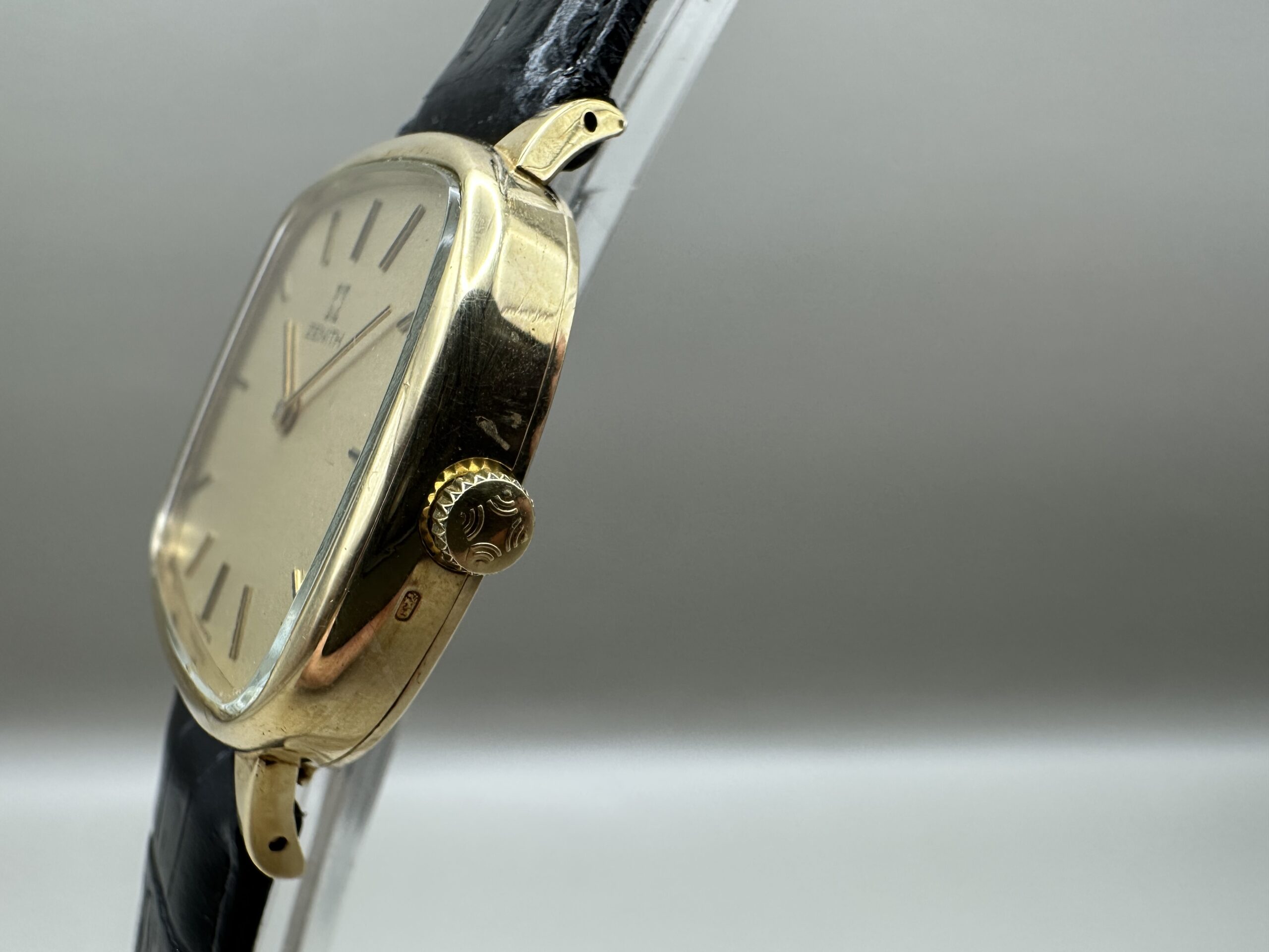 Gold Zenith - Image 2